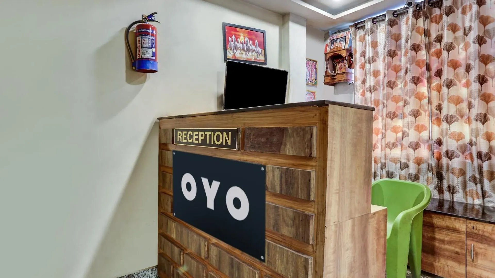 Spot On Sai P Guest House Varanasi